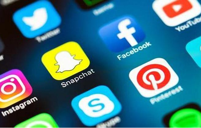 社交媒體賬號托管app開發